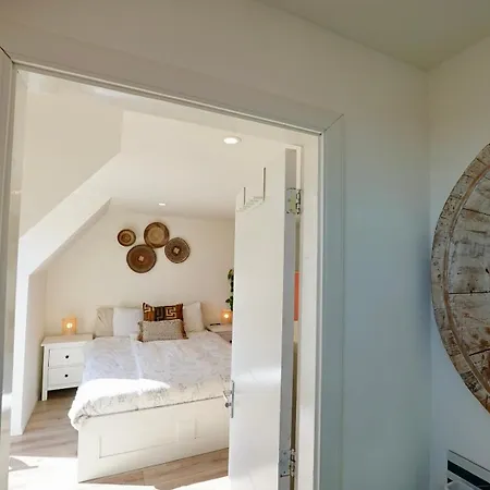 Maun Daire Zandvoort